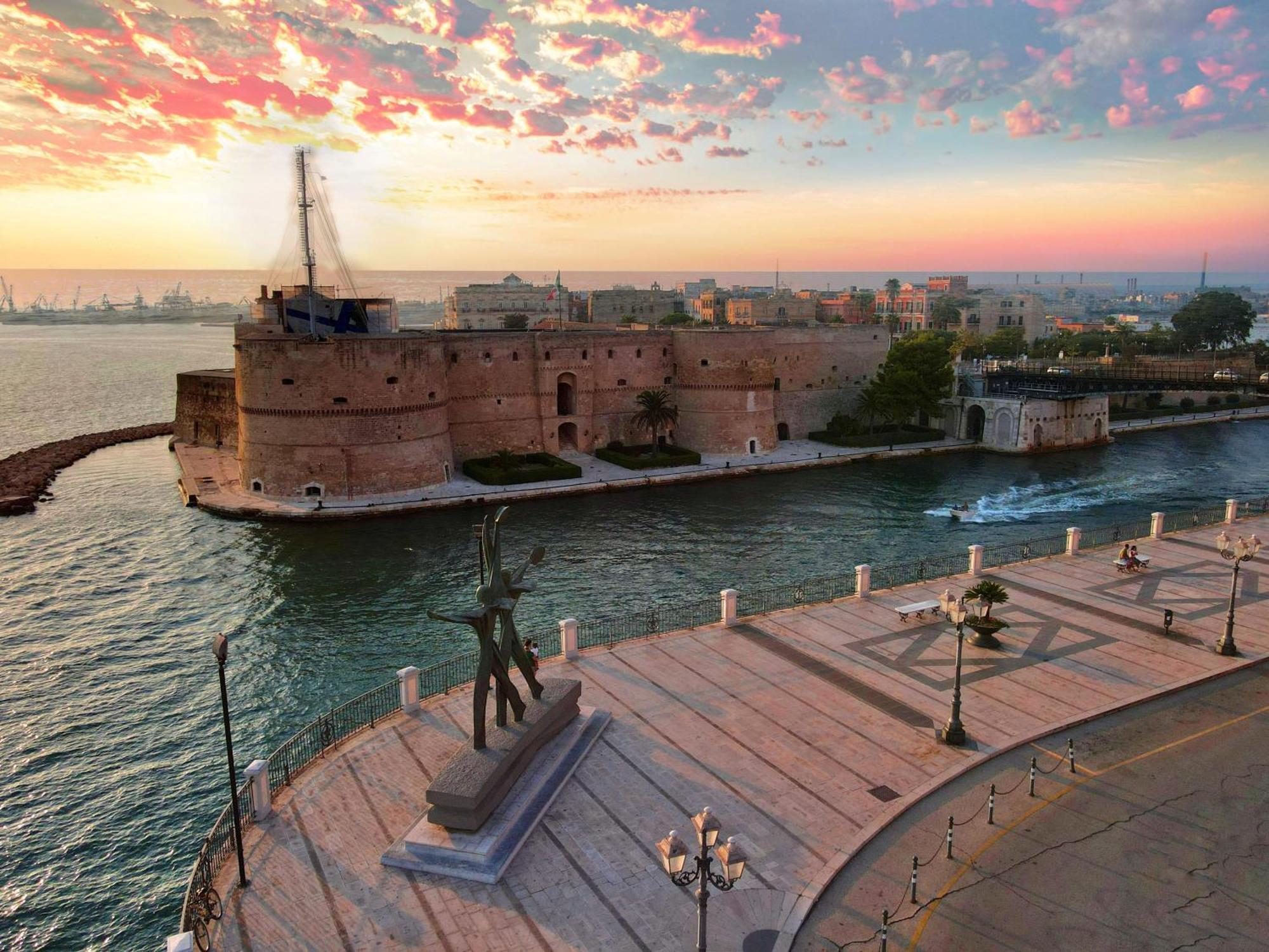 Barneys Design Apartment Taranto Exteriér fotografie